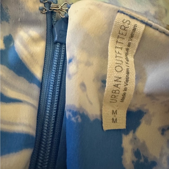 Urban Outfitters -  Sky Blue Daisy Dress (Size M) - Picture 6 of 11